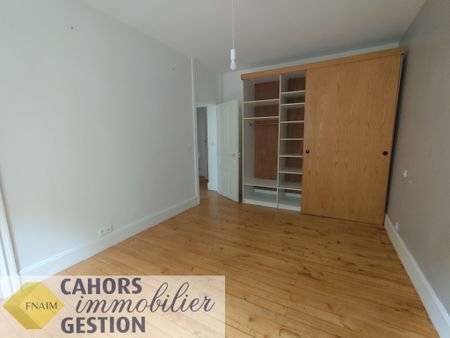 Location Appartement 4 pièces 124m² CAHORS 46000 - Photo 5