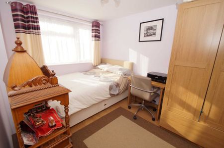 3 bed House for rent - Photo 4