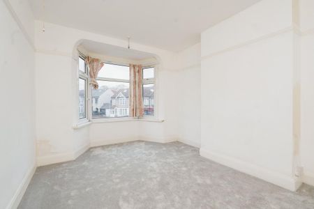 4 bedroom terraced house to rent - Photo 3