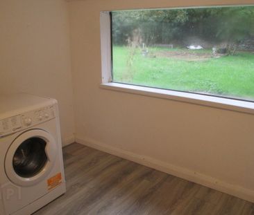 Belfast Road, Carrickfergus, BT38 8BU - Photo 6