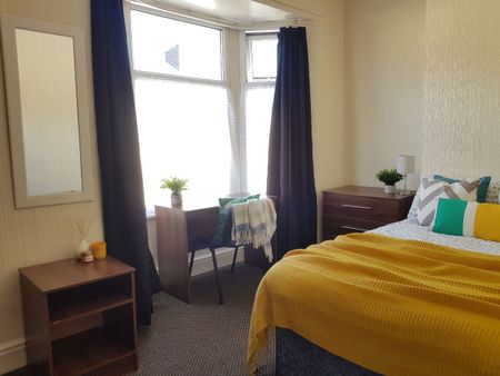 Saxony Road, Liverpool. - Photo 5