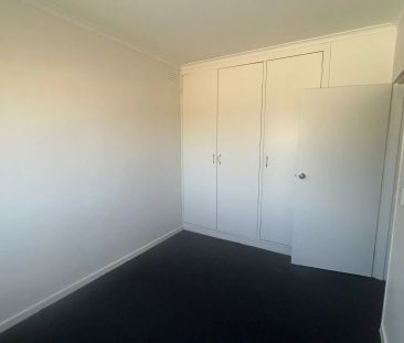 Ground floor flat - Photo 4