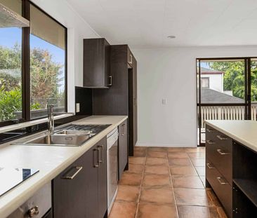 Comfortable Living in a Fantastic Location - Photo 2