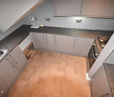 2 bedroom apartment to rent - Photo 3