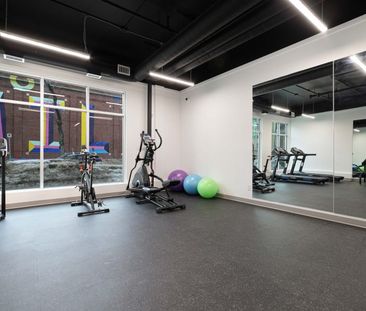 Lincoln: Loft Suite – 710 Westminster - Photo 5
