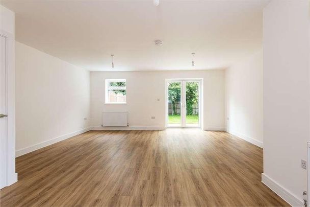 Nashenden Lane, Rochester, ME1 - Photo 1