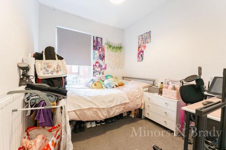 5 bedroom terraced house to rent - Photo 5