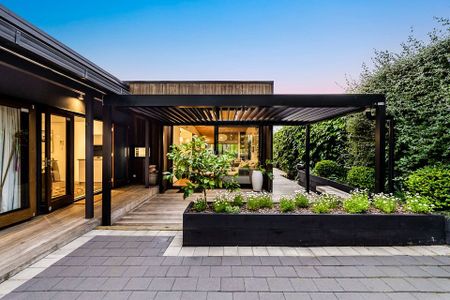 Remuera, 5 bedrooms - Photo 5
