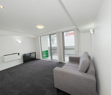 Cozy one bedroom Hobson St apartment - Photo 6