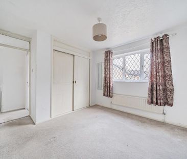 4 bedroom detached house to rent - Photo 6