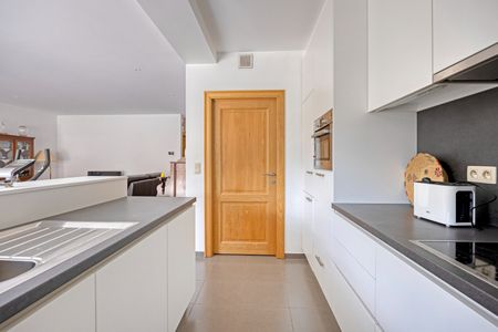 Prachtig gelijkvloers appartement met ruime tuin - Photo 4