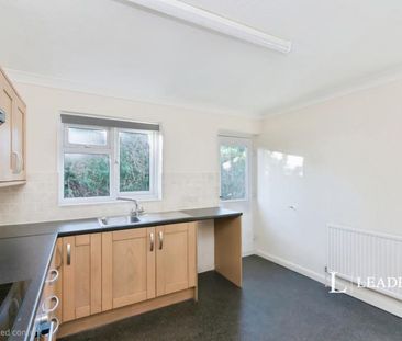 2 bedroom bungalow to rent Boreham Street, Hailsham, BN27 - Photo 5