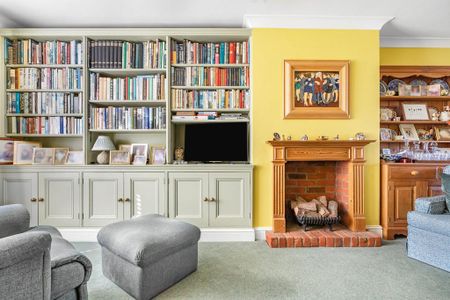 3 bedroom end of terrace house to rent - Photo 3