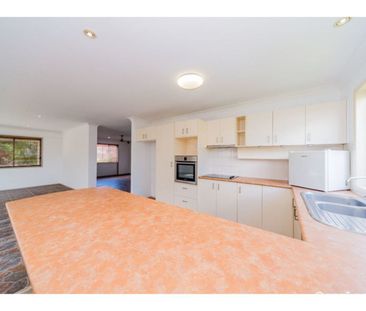 16 Pandora Crescent, Pacific Pines QLD 4211 - House For Rent | Domain - Photo 3