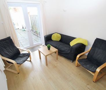 5 bedroom house to rent Harrow Road, Southsea, PO5 - Photo 1