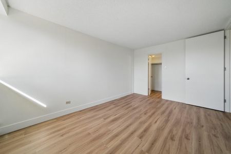 1 Bedroom - Photo 5