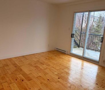 À VOIR 3 1/2 rénové appartement près métro Concorde - Photo 3