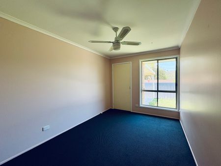 NEW KITCHEN - FRESH PAINT - NEW CARPET - Photo 3