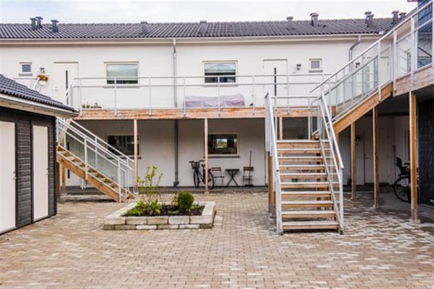 Östra Kaserngatan 5 AD - Foto 1