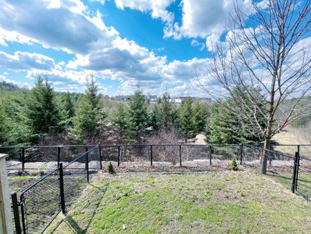 For Lease - 86 Chapman Court, Aurora, Ontario - Photo 5