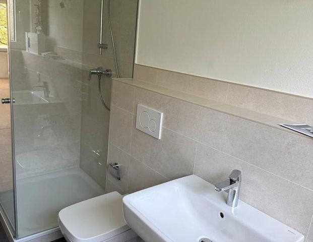 Zu vermieten: Frisch sanierte 2-Zimmer Wohnung Paderborn - Photo 1