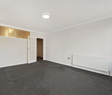 Brondesbury Road - Photo 2