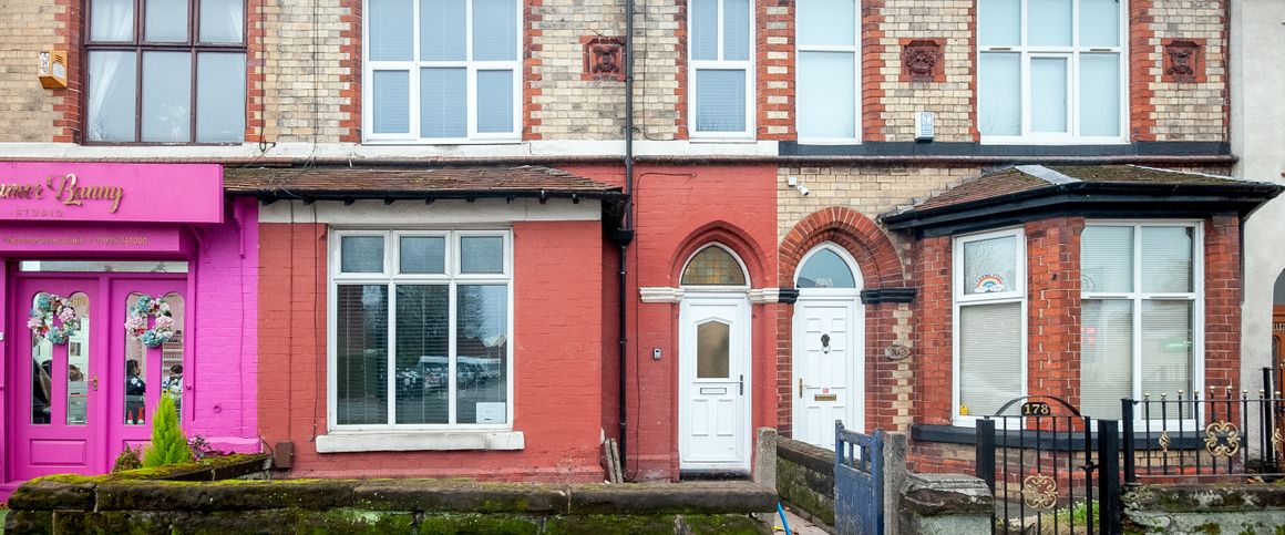 Wilderspool Causeway Room 3 - Photo 1