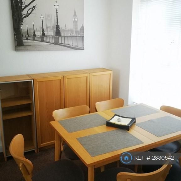 2 bedroom maisonette to rent - Photo 1