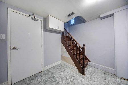 For Lease - 28 Irvington Crescent Unit# Main, Toronto, Ontario - Photo 5