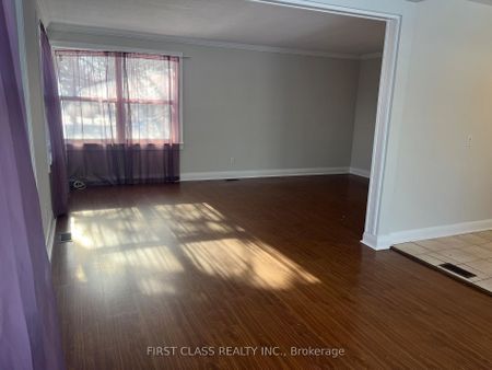 For Lease - 66 North Lake Road, Richmond Hill, Ontario - Photo 3