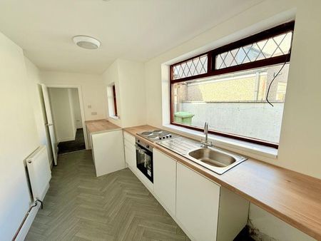 2 bedroom terraced house to rent - Photo 5