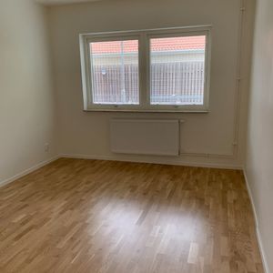 Per Albin Hanssons väg, Malmö - Photo 2
