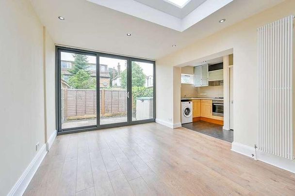 Gunnersbury Lane, Gunnersbury, W3 - Photo 1