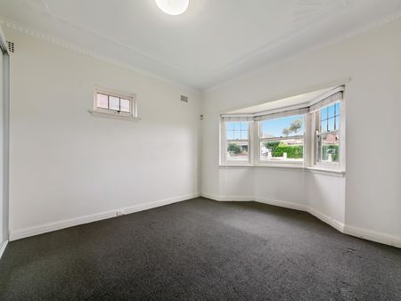 19 Malley Avenue, Earlwood NSW 2206 - House For Rent | Domain - Photo 3