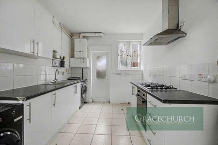 Pretoria Road Edmonton, N18 - Photo 3