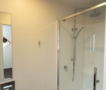 Lovely two bedroom townhouse – periodic tenancy. - Photo 2