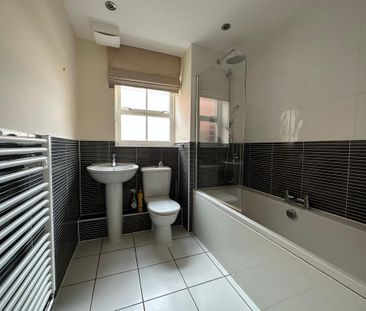 2 bedroom flat to rent - Photo 5