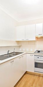 FANTASTIC LOCATION, ONLY A MOMENTS WALK TO NORTH STRATHFIELD & CONCORD WEST STATION! - Photo 3