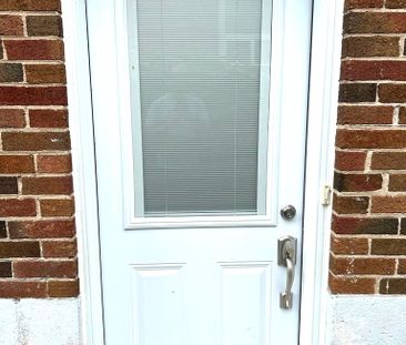 For Lease - 3 Kellyvale Road Unit# Bsmt, Toronto, Ontario - Photo 6