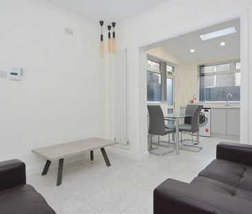 111 Donnybrook Street, Belfast BT9 7DE - Photo 2