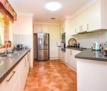 3/331 Canobolas Road, - Photo 3