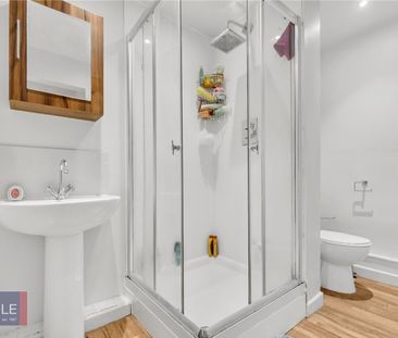 Queens Road, - Photo 6