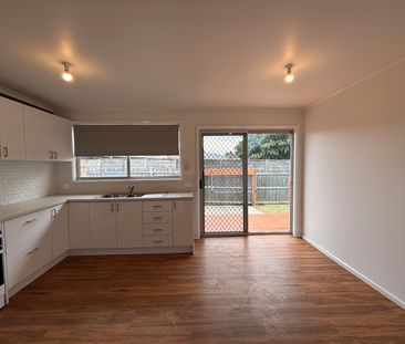 THREE BEDROOM RENOVATED UNIT - Photo 4