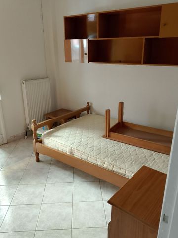 Studio/Γκαρσονιέρα για ενοικίαση Κουντουριώτη (Νεάπολη) - Photo 4