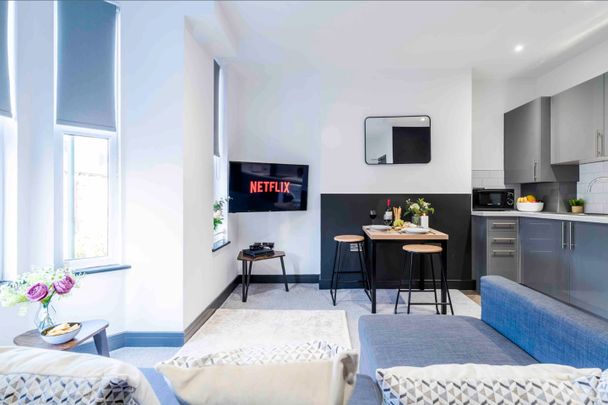 2 Bed Flat, Nottingham, NG7 - Photo 1