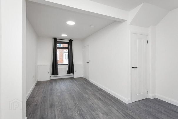 21 Bloomfield Street, Belfast, BT5 5AU - Photo 1