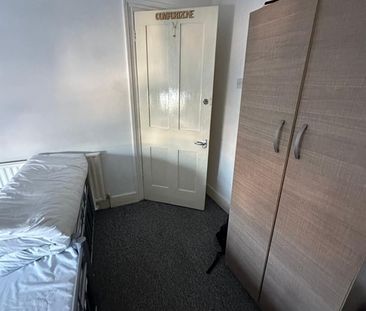 Room in a Shared House, Shrubland Road, E17 - Photo 6