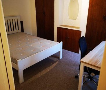 4 bedroom house share to rent - Photo 5