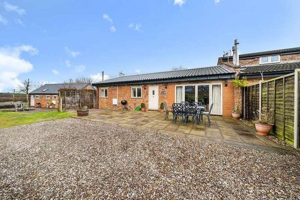 Hereford, Herefordshire, HR2 - Photo 1