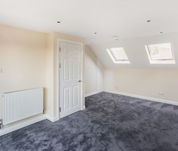 Ref: GK - New North Road - Photo 3